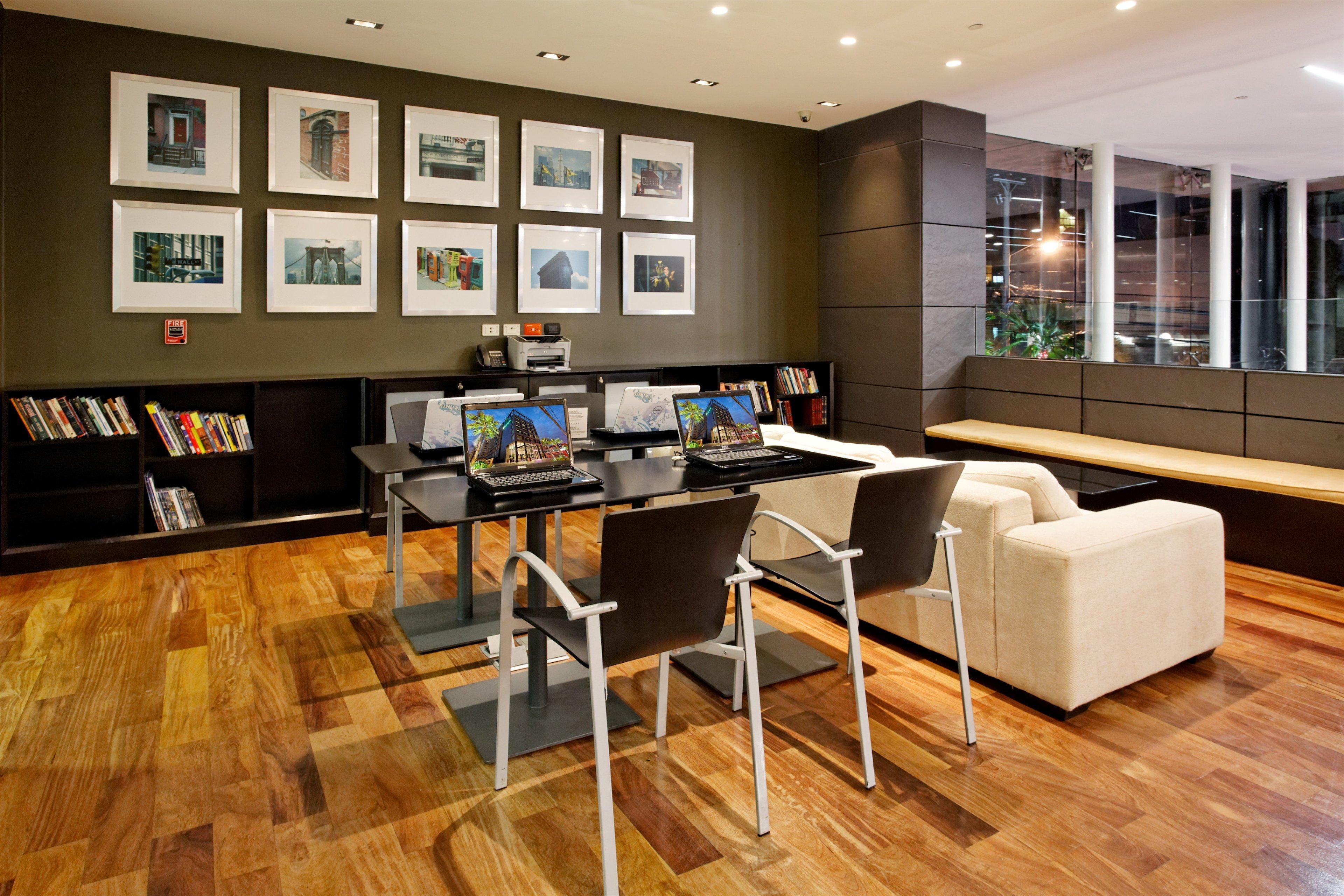 홀리데이 인 산토 도밍고 호텔 앤 스위트 산토도밍고 외부 사진 Office interior