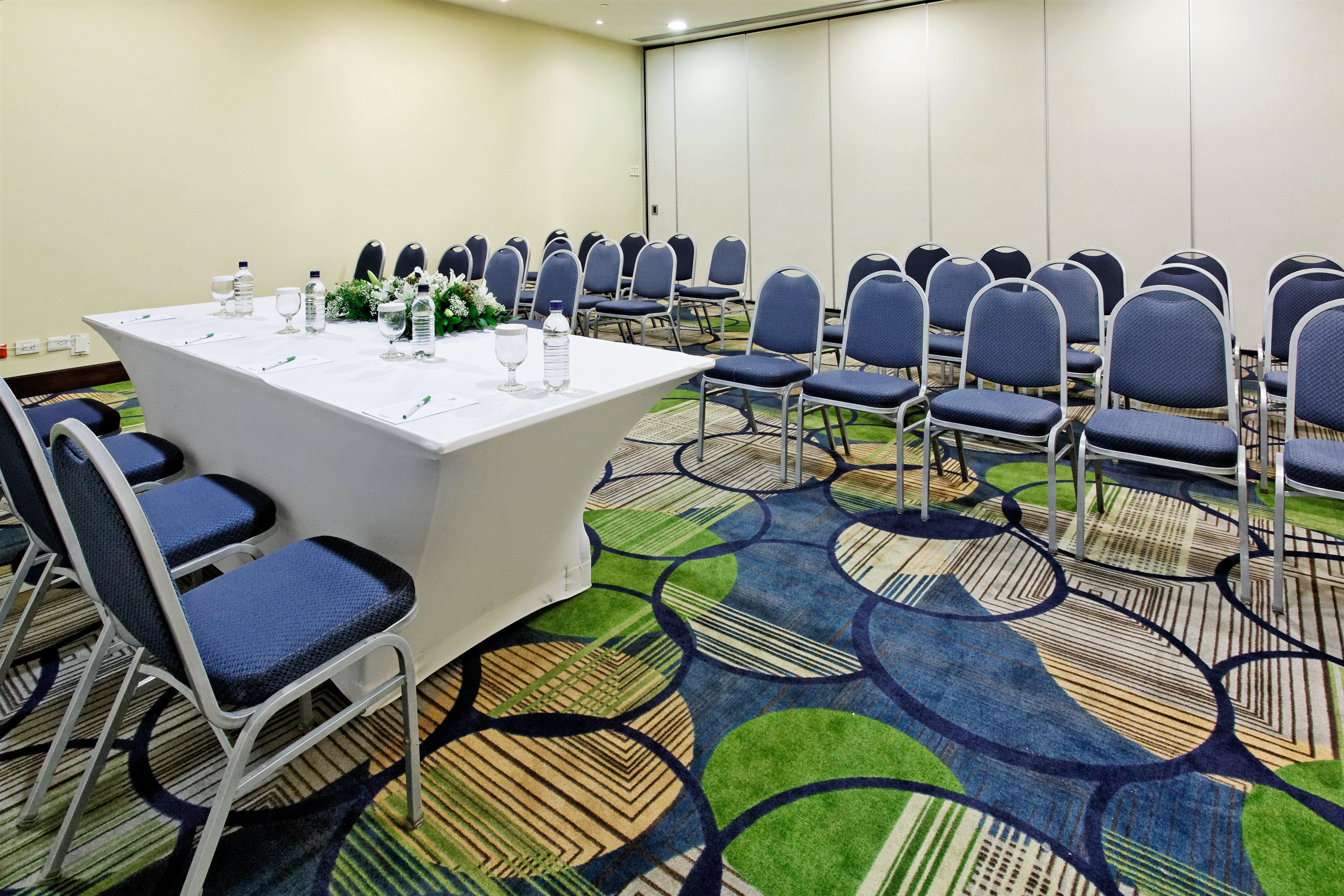 홀리데이 인 산토 도밍고 호텔 앤 스위트 산토도밍고 외부 사진 Meeting room