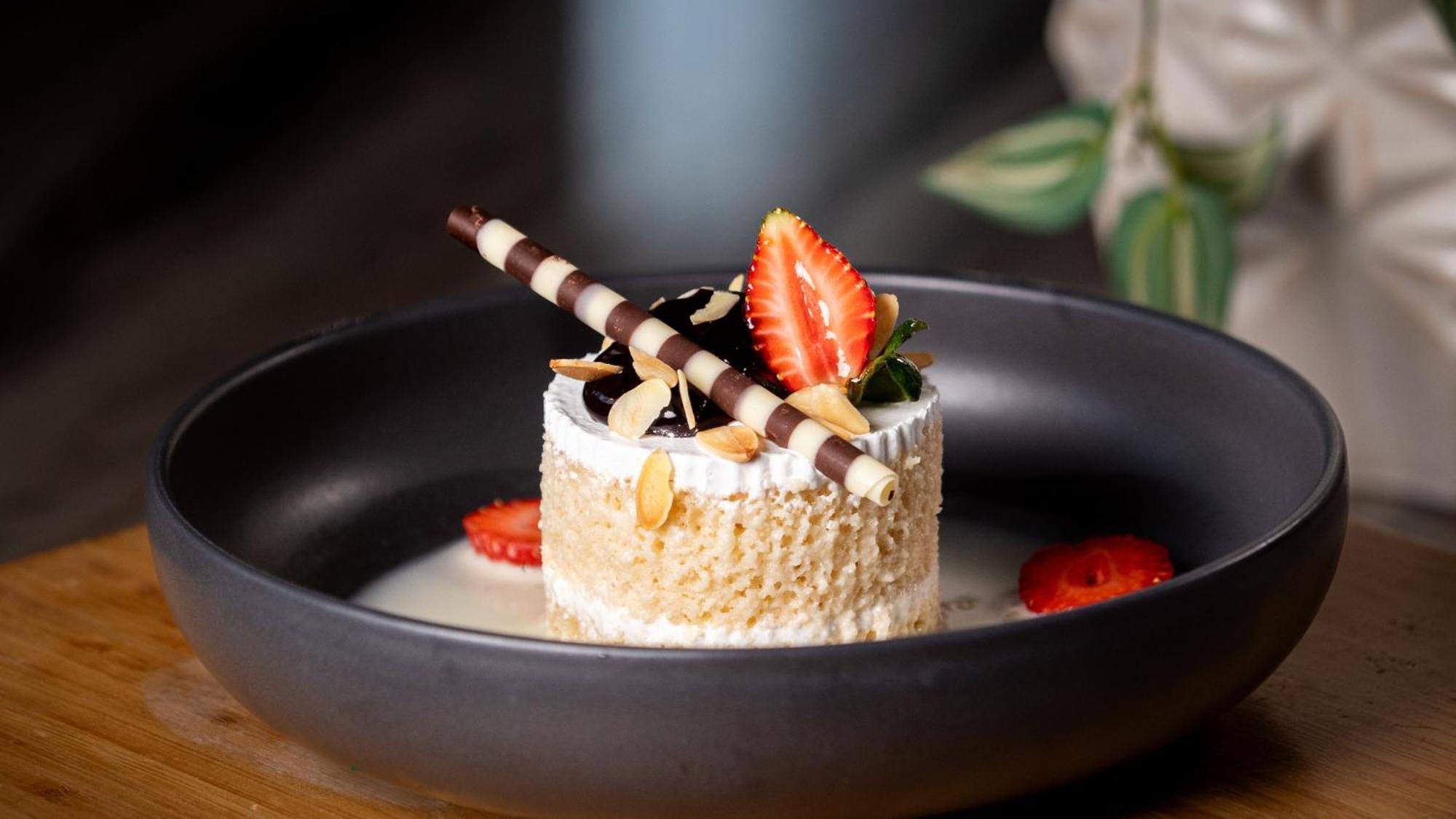 홀리데이 인 산토 도밍고 호텔 앤 스위트 산토도밍고 외부 사진 A dessert