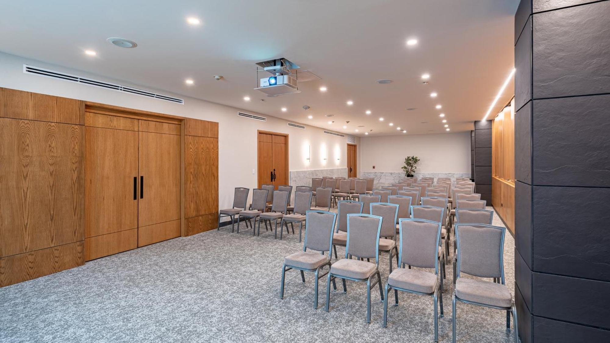 홀리데이 인 산토 도밍고 호텔 앤 스위트 산토도밍고 외부 사진 The meeting room